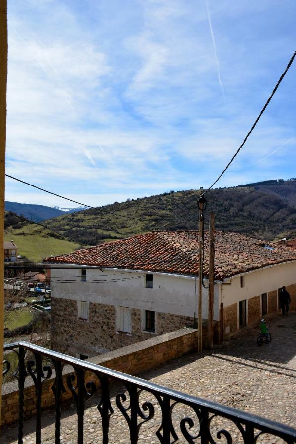 Posada Hoyos De Iregua Villoslada de Cameros Εξωτερικό φωτογραφία